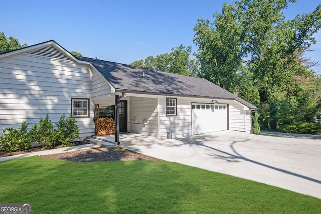 514 Dogwood Circle, Norcross, GA 30071