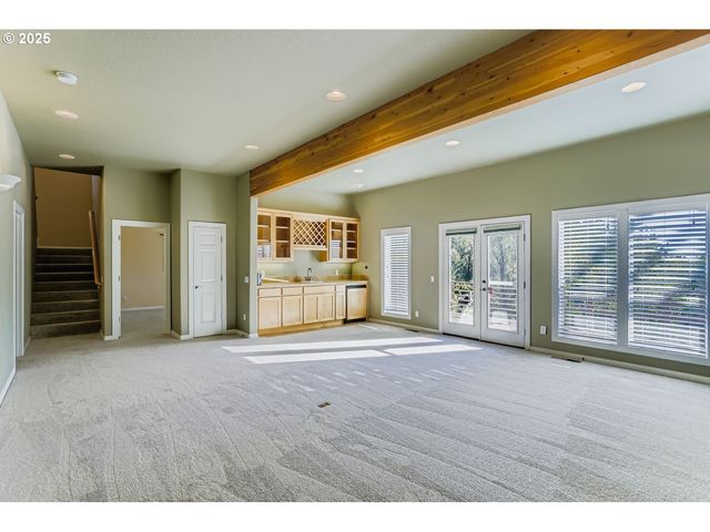 2436 Nw BENSON Ln, Portland, OR 97229