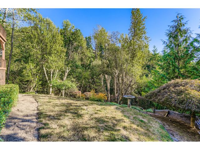 2436 Nw BENSON Ln, Portland, OR 97229
