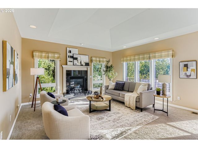 2436 Nw BENSON Ln, Portland, OR 97229