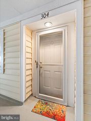 30413 CEDAR NECK RD #304, Ocean View, DE 19970