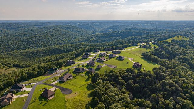 103 Summit Point Road, Saddlebrooke, MO 65630
