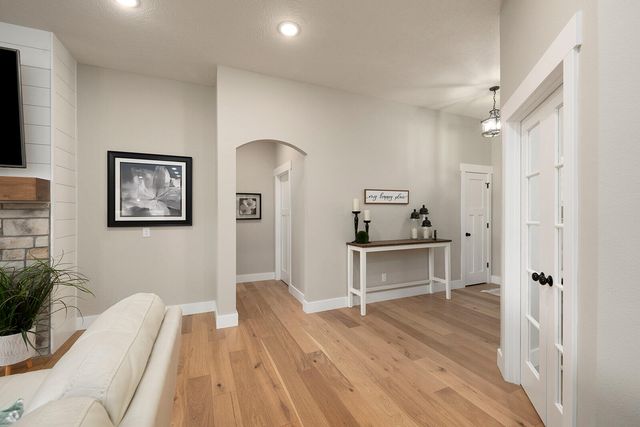 103 Summit Point Road, Saddlebrooke, MO 65630