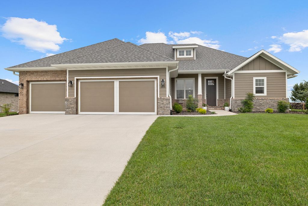 103 Summit Point Road, Saddlebrooke, MO 65630