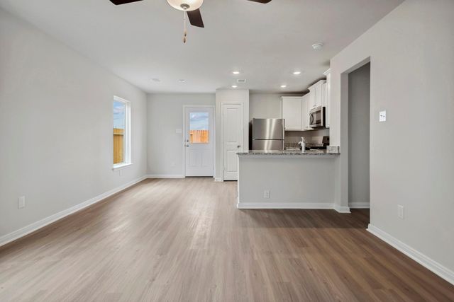 15866 Berry Hill Drive, Conroe, TX 77303
