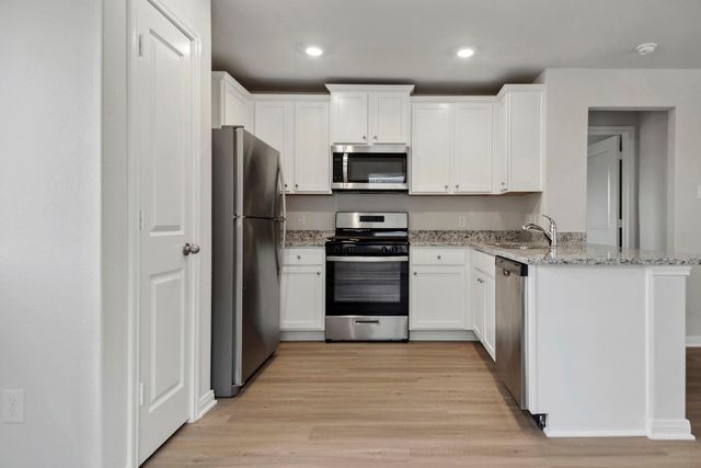 15866 Berry Hill Drive, Conroe, TX 77303