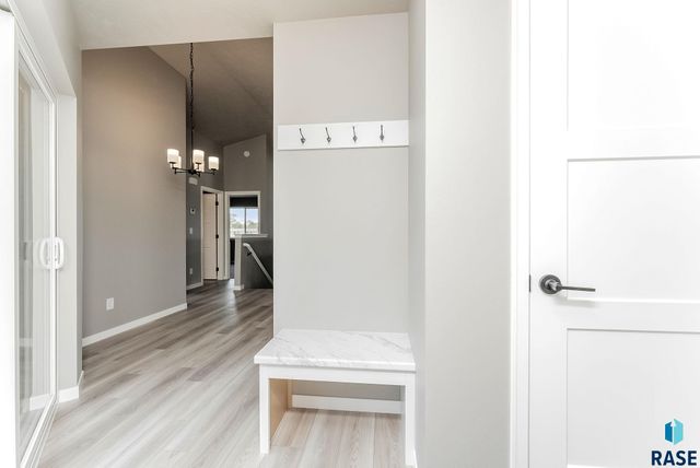 804 N Main St Street, Lennox, SD 57039