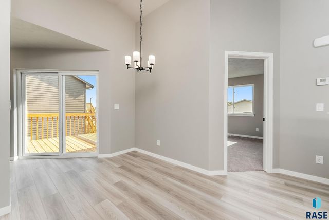 804 N Main St Street, Lennox, SD 57039