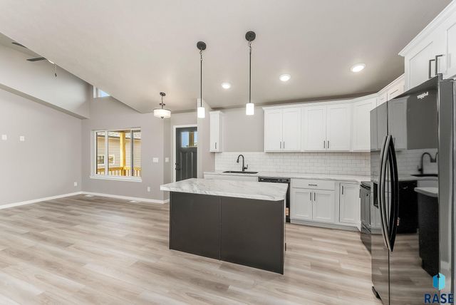 804 N Main St Street, Lennox, SD 57039