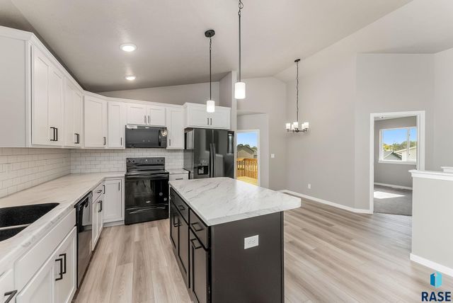 804 N Main St Street, Lennox, SD 57039