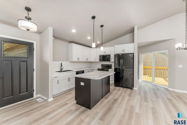 804 N Main St Street, Lennox, SD 57039