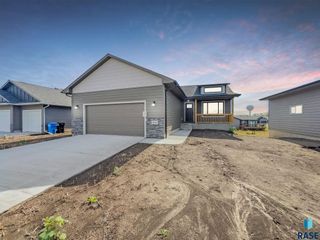 804 N Main St Street, Lennox, SD 57039