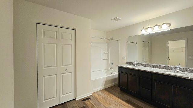 20149 Preston Lane, Lynwood, IL 60411