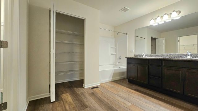 20149 Preston Lane, Lynwood, IL 60411