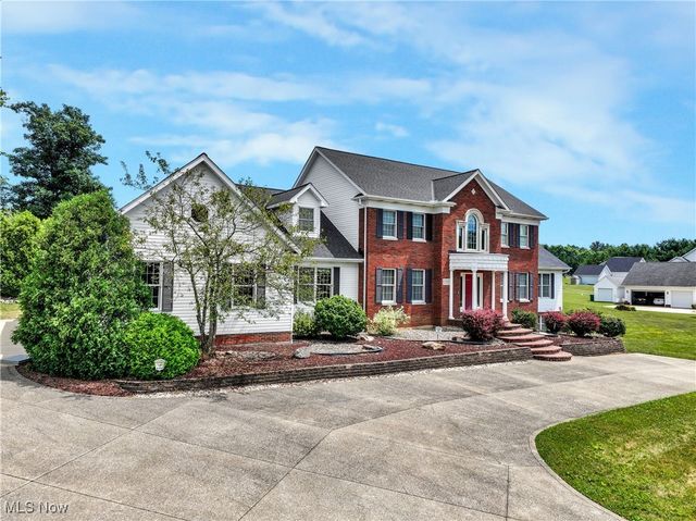 10589 Fincherie Drive, Chardon, OH 44024