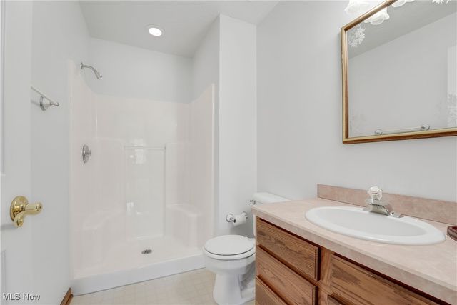 10589 Fincherie Drive, Chardon, OH 44024