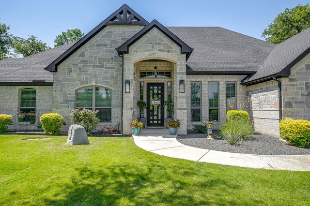 1011 Glenoaks Drive, Weatherford, TX 76088