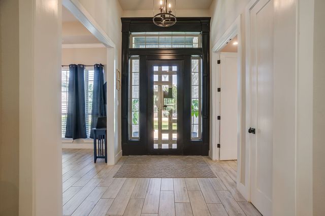 1011 Glenoaks Drive, Weatherford, TX 76088