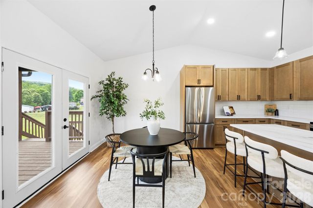 6911 Berea Avenue, Connelly Springs, NC 28612