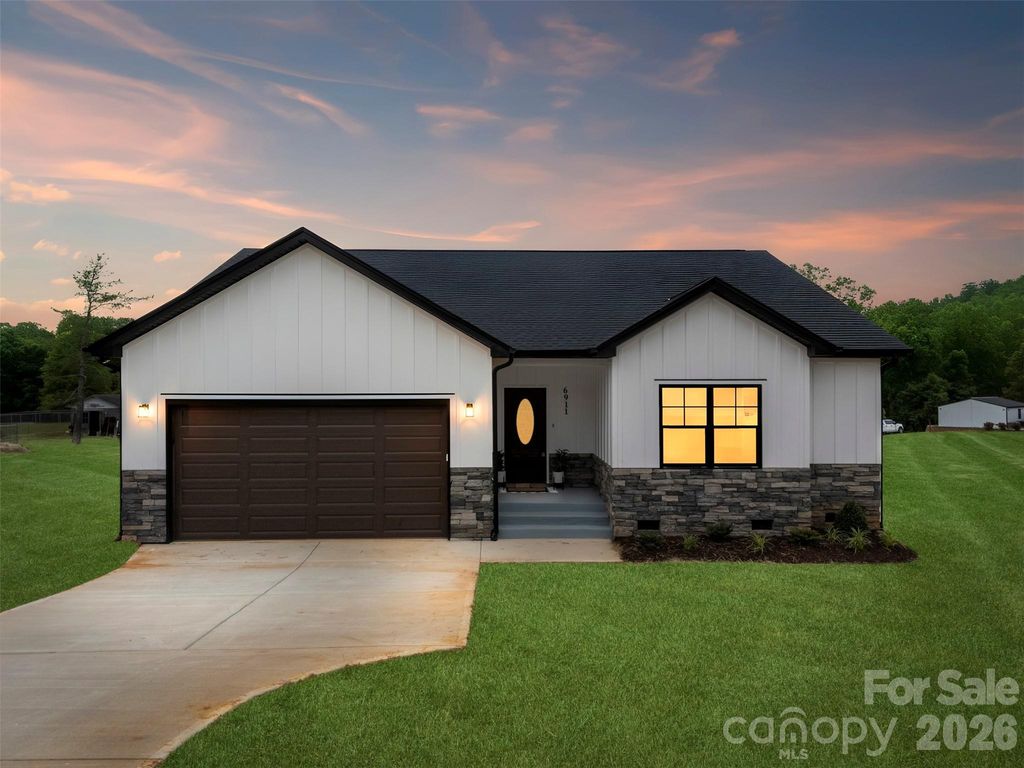 6911 Berea Avenue, Connelly Springs, NC 28612