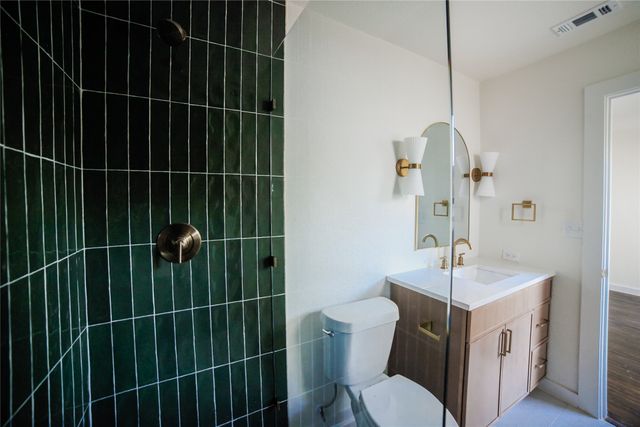 816 Kirkwood Drive, Dallas, TX 75218