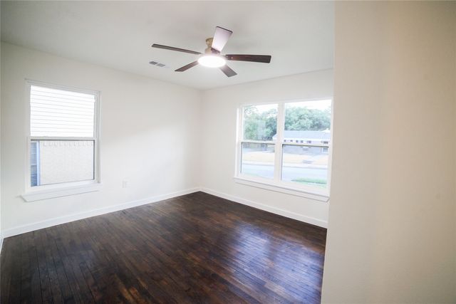 816 Kirkwood Drive, Dallas, TX 75218