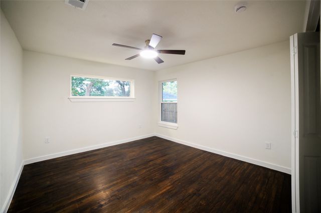 816 Kirkwood Drive, Dallas, TX 75218