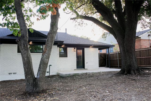 816 Kirkwood Drive, Dallas, TX 75218