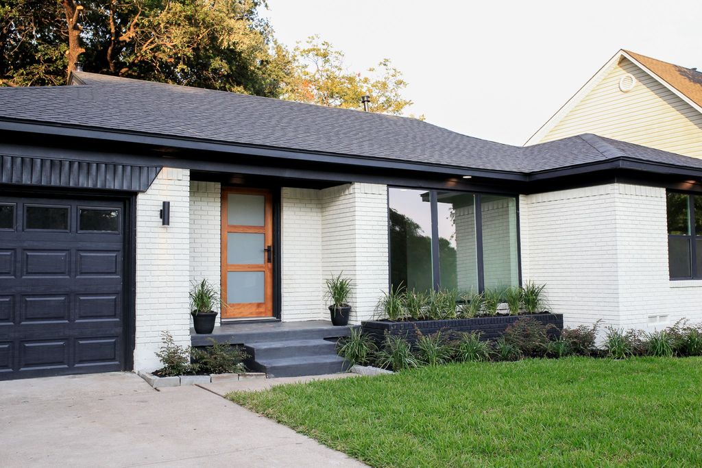 816 Kirkwood Drive, Dallas, TX 75218