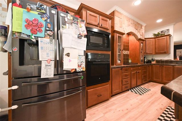 10713 220th Street, Blanchard, OK 73010