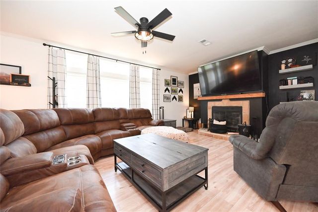10713 220th Street, Blanchard, OK 73010