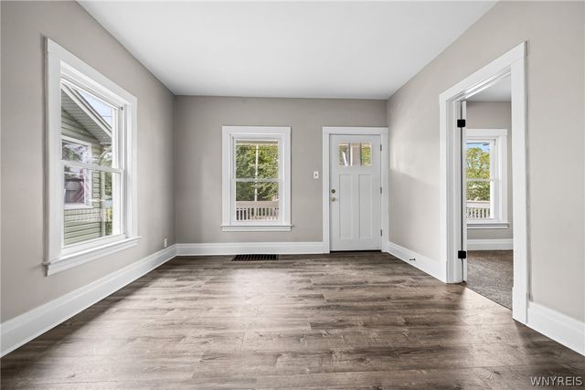 243 79th Street, Niagara Falls, NY 14304