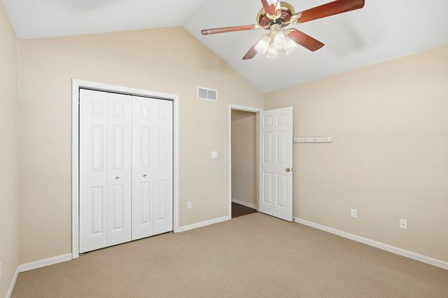 3005 GREENBRIAR DR, Columbia, MO 65203