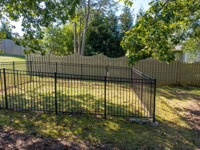 3005 GREENBRIAR DR, Columbia, MO 65203