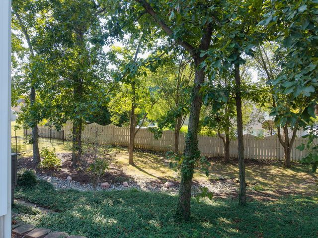 3005 GREENBRIAR DR, Columbia, MO 65203