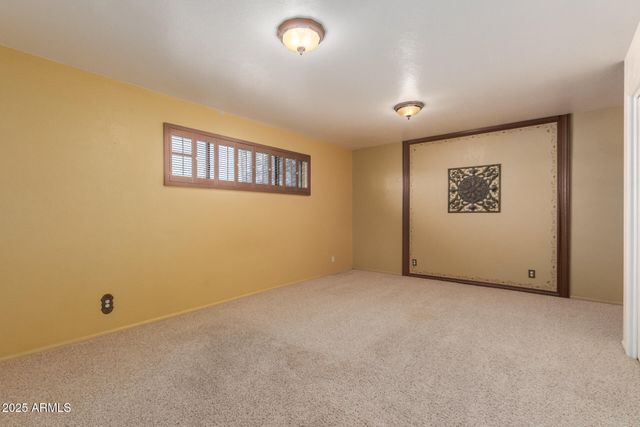 320 E ORANGE Drive, Casa Grande, AZ 85122