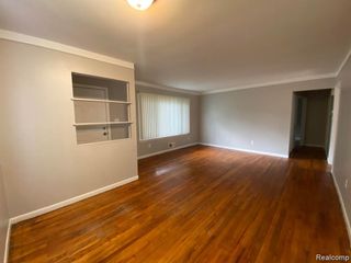 20609 Westhampton Avenue, Southfield, MI 48075