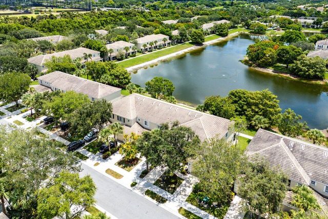 4842 Palmbrooke Circle W, West Palm Beach, FL 33417