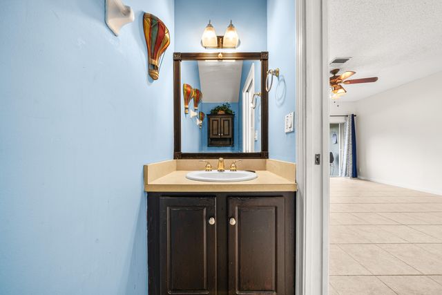 4842 Palmbrooke Circle W, West Palm Beach, FL 33417