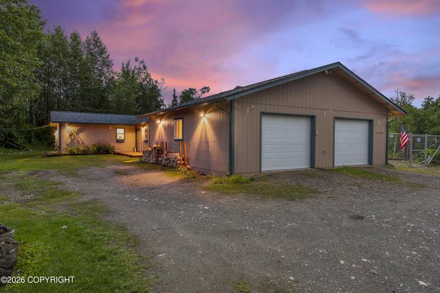 10700 E Yentna Drive, Palmer, AK 99645