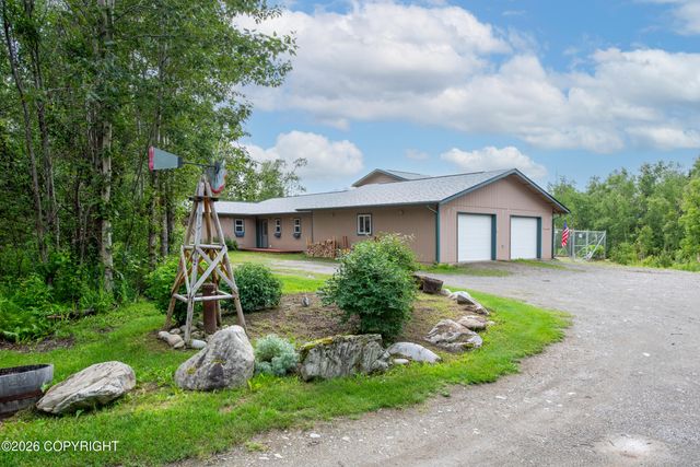 10700 E Yentna Drive, Palmer, AK 99645