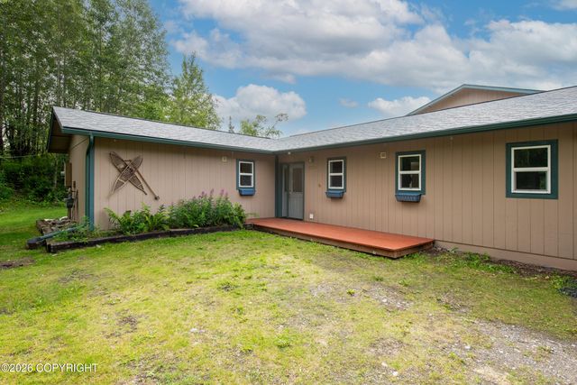 10700 E Yentna Drive, Palmer, AK 99645
