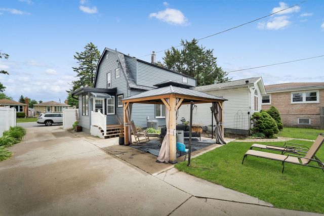 7826 Natchez Avenue, Burbank, IL 60459