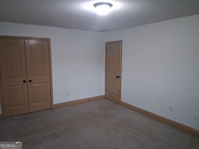 305 McMillian Court NW, Winder, GA 30680
