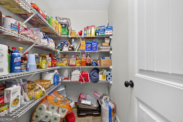 305 McMillian Court NW, Winder, GA 30680