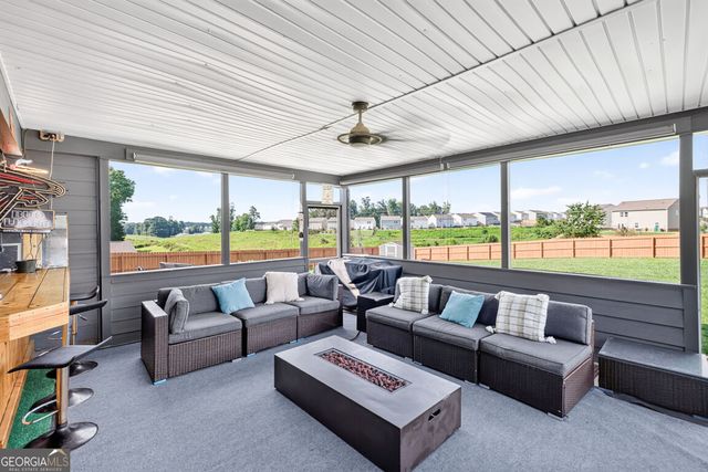 305 McMillian Court NW, Winder, GA 30680