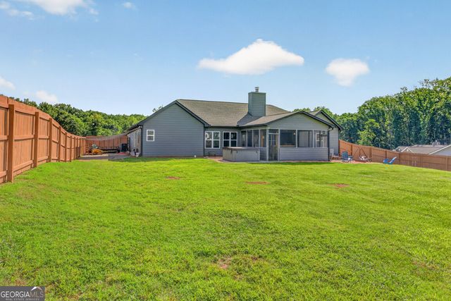 305 McMillian Court NW, Winder, GA 30680