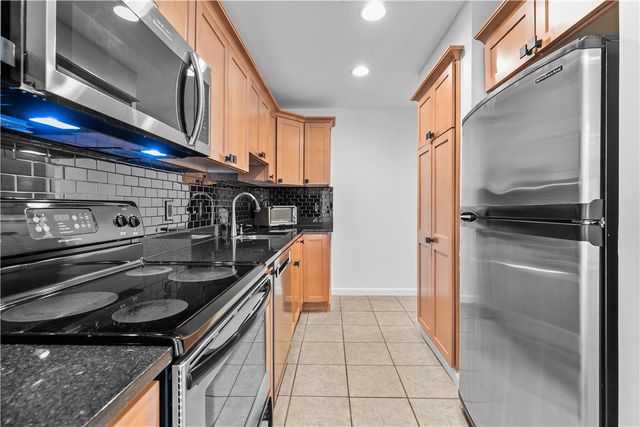 189 Laurel Avenue 189, Providence, RI 02906