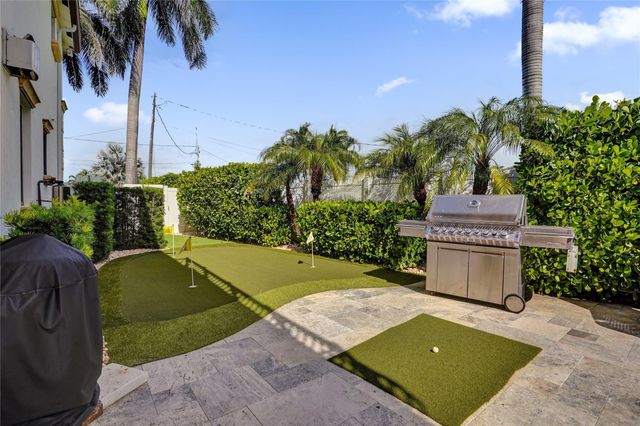 4930 NE 27th Terrace, Lighthouse Point, FL 33064