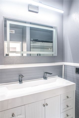 24825 Alexandra Court, Calabasas, CA 91302